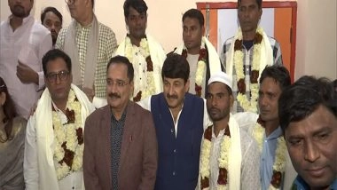 India News | Delhi: Manoj Tiwari, Virendra Sachdeva Felicitate 6 Rat Miners for Contributing to Resuce of Trapped Workers