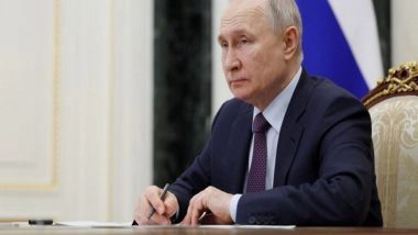 World News | Russian President Putin Signs New Decree to Boost Troop Numbers