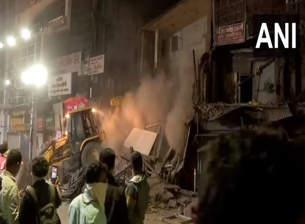 India News | Maharashtra: Bhide Wada Property Razed by PMC After Residents Refuse to Handover Land Despite Court Orders