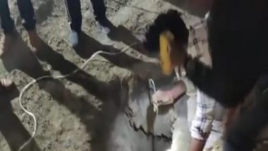 India News | Madhya Pradesh: 5-year-old Girl Falls into 25-ft Borewell, Rescue Operation Underway