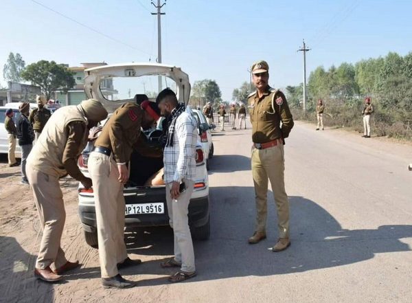 India News | Punjab Police Carries out Operation 'OPS Seal-V'; Seals 131 Entry, Exit Points of 10 Border Districts