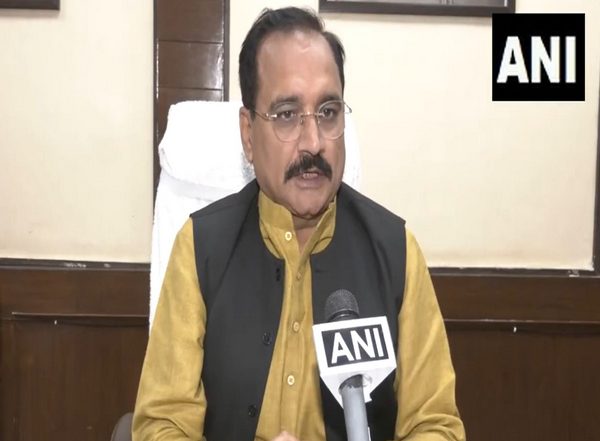 India News | Delhi: BJP Makes Fresh Graft Charges Against AAP Govt, Claims Tenders Awarded for 'fictitious' Project Sites