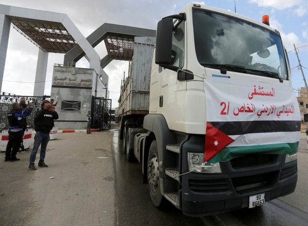 World News | Israel Approves Minimal Increase in Amount of Fuel Entering Gaza