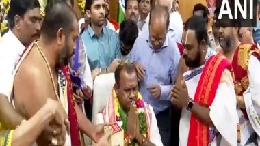 India News | Komatireddy Venkat Reddy Takes Charge as Telangana Minister for Roads, Buildings