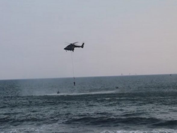 India News | Indian Navy Showcases 'Operational Demonstration' of Warships, Submarines - Vimarsana News