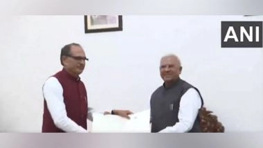 India News | Shivraj Singh Chouhan Tenders His Resignation to Madhya Pradesh Governor