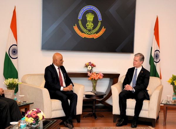 World News | FBI Director Wray Holds Discussions with CBI Chief, Recognises Challenges Posed by Transnational Crimes
