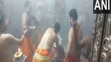 India News | Madhya Pradesh: Silver Crown Offered to Mahakal at Mahakaleshwar Temple During Bhasma Aarti