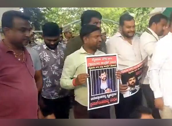 Parliament Security Breach: Congress Workers To Stage Protest in Mysore and Bengaluru Against BJP MP Pratap Simha After Security Lapse in Lok Sabha