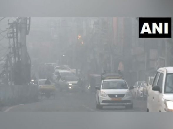 India News | Delhi Shivers as Minimum Temperature Hits 4.9 Degrees, Fog Affects Visibility in North and Northeast India - Vimarsana News