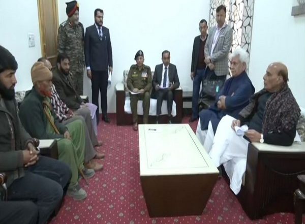 India News | J-K: Rajnath Singh Meets Families of Three Civilians Killed in Poonch