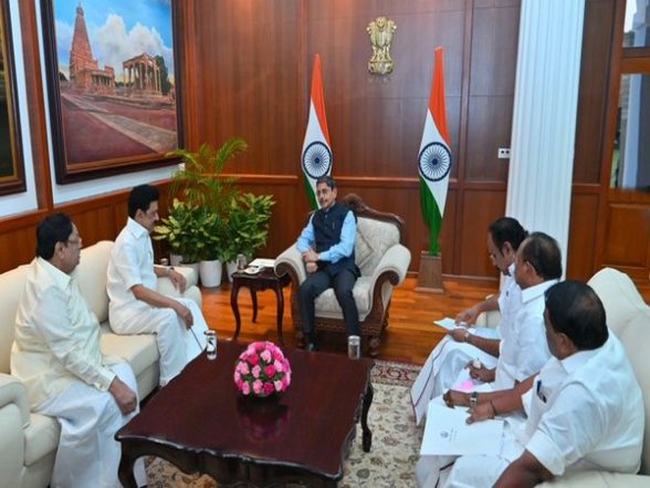 India News | Tamil Nadu: CM Stalin Meets Governor Ravi for 'cordial' Discussion on State Affairs - Vimarsana News