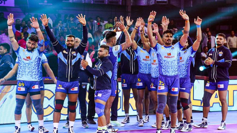 How to Watch Puneri Paltan vs Bengal Warriors PKL 2023 Live Streaming Online on Disney+ Hotstar? Get Live Telecast of Pro Kabaddi League Season 10 Match & Score Updates on TV