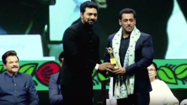 Kolkata International Film Festival 2023: Salman Khan Honoured By Bengali Actor Dev at The Inaugural Ceremony in Kolkata (View Pic)