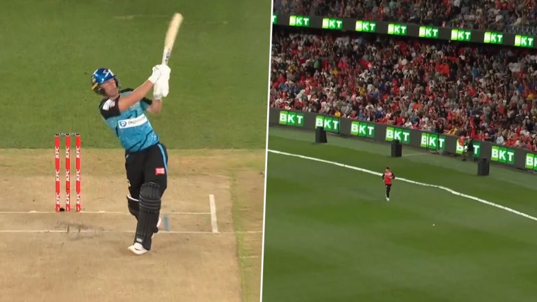 BBL 2023-24: Chris Lynn's Shot Hits Roof of Marvel Stadium, Ball Doesn't Cross the Boundary; Umpires' Award Six Runs (Watch Video)