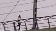 Delhi Metro Suicide Attempt Video: Woman Threatens to Jump Off Elevated Shadipur Metro Track, Rescued by Security Personnel