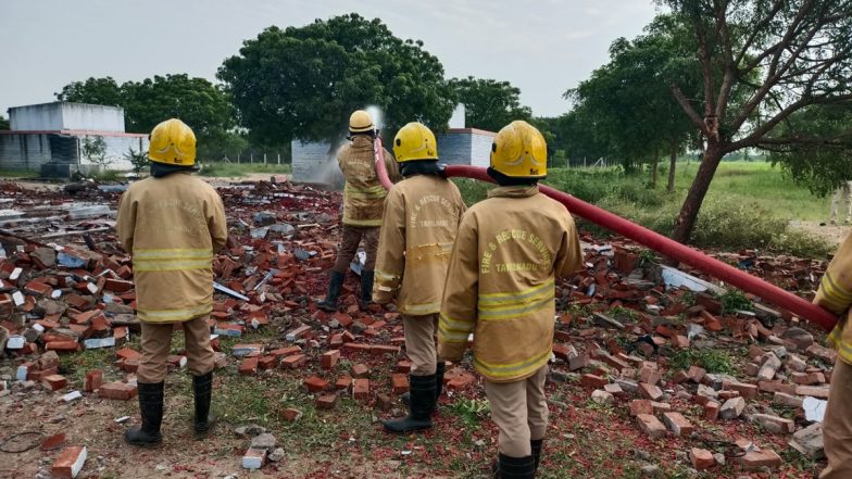 Tamil Nadu: One Killed in Explosion At Firecracker Manufacturing Factory Near Sattur, Firefighters Rushed to Spot (See Pics)