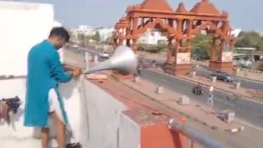 Madhya Pradesh: Heads of Religious Places Voluntarily Remove Loudspeakers From Various Places in Ujjain on District Administration’s Call (Watch Videos)