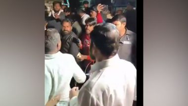 Maharashtra CM Eknath Shinde Plays Good Samaritan, Stops His Convoy to Help Injured Person on Nagpur-Amravati Road (Watch Video)