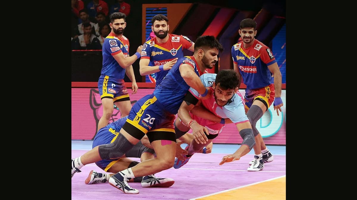 Puneri Paltan Ends Home Leg With 43–18 Victory Over Bengaluru Bulls in PKL 2023–24