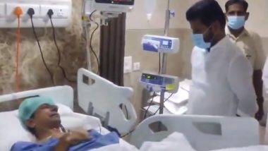 Telangana CM Revanth Reddy Meets Former CM and BRS Chief K Chandrasekhar Rao at Yashoda Hospital (Watch Video)