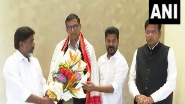 Telangana CM Revanth Reddy Meets Former RBI Governor Raghuram Rajan, Discusses State's Economic Situation (Watch Video)