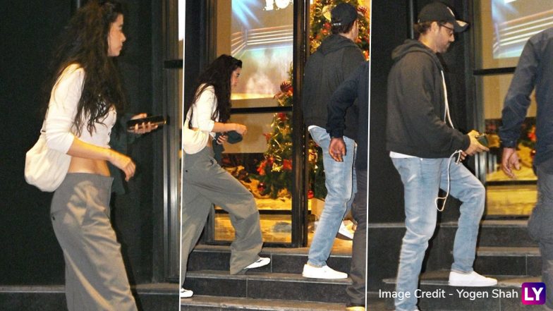 Hrithik Roshan and Saba Azad Papped Together at Excel Office in Mumbai! Are the Lovebirds Teaming Up for a Project? (View Pics)