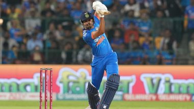 IND vs AUS 5th T20I 2023 Innings Update: Shreyas Iyer's Half-Century Takes Struggling Hosts to Competitive Score of 160/8