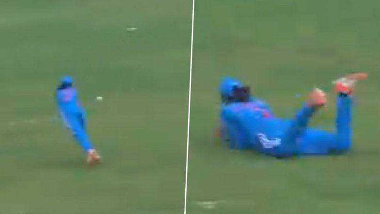 Superwoman! Sneh Rana Takes Sensational Diving Catch to Dismiss Alyssa Healy During IND-W vs AUS-W 1st ODI 2023 (Watch Video)