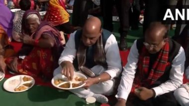 Rajnath Singh Attends ‘Dalit Samman Samaroh’ Near Rajghat in Delhi, Eats Lunch With Members of Dalit Community (Watch Video)