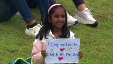 'I Love You' Young Virat Kohli Fan Holds Placard For Star Indian Cricketer During IND vs SA 1st Test 2023, Picture Goes Viral!