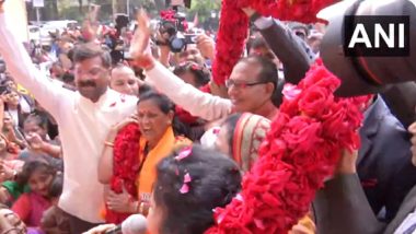 Madhya Pradesh Assembly Election 2023 Results: As BJP Races Towards Landslide Win in MP, CM Shivraj Singh Chouhan Along With Wife Sadhna Singh Flashes Victory Sign (Watch Videos)