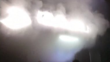Gujarat Fire: Blaze Erupts at Motorcycle Showroom in Aravalli, Video of Smoke Clouds Engulfing Skies Surfaces