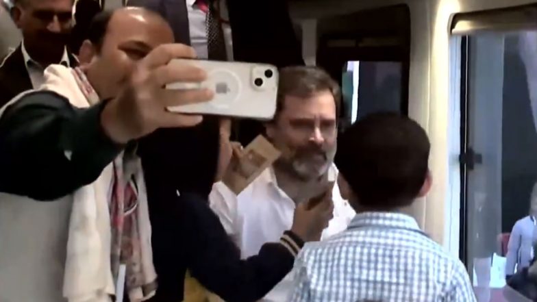 Manipur: Rahul Gandhi Shares Candid Moment With Children as He Kickstarts Bharat Jodo Nyay Yatra From Thoubal (Watch Video)