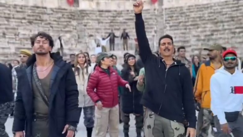 Akshay Kumar-Tiger Shroff Dance With Jubilation, Chant ‘Jai Shri Ram’ on Bade Miyan Chote Miyan Set To Celebrate Ram Mandir Inauguration (Watch Video)