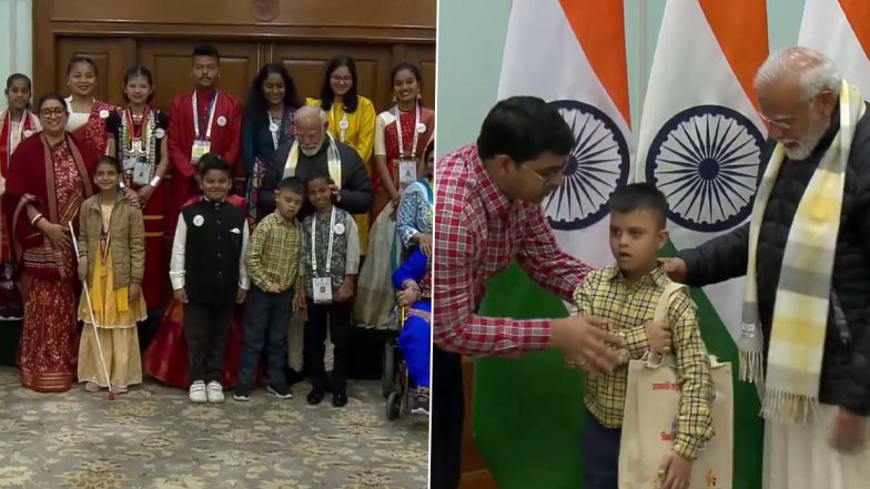 PM Narendra Modi Meets With Pradhan Mantri Rashtriya Bal Puraskar 2024 Awardees in Delhi (Watch Video)