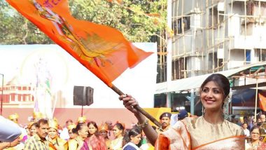 Shilpa Shetty Waves Saffron Flag With Lord Ram’s Image at Siddhivinayak Temple in Mumbai (View Pic)
