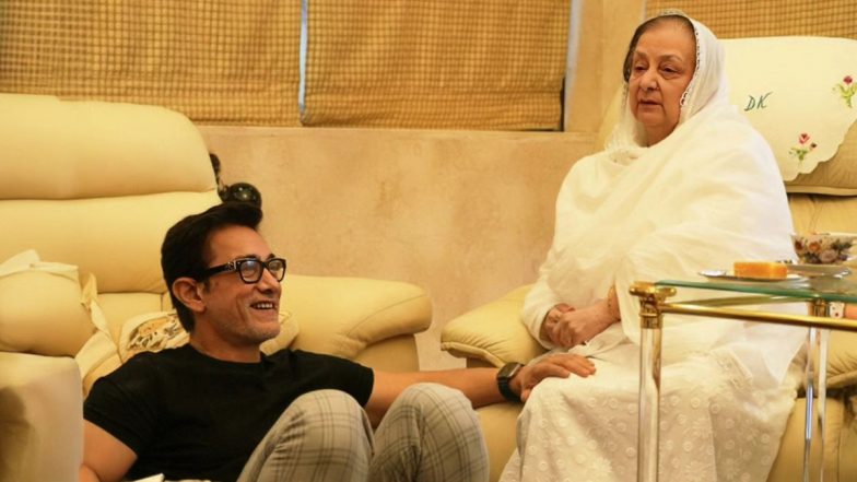 Saira Banu Gets Emotional After Celebrating New Year With Aamir Khan and His Family, Says ‘He Has Been With Me During Tough Times’ (View Pics)