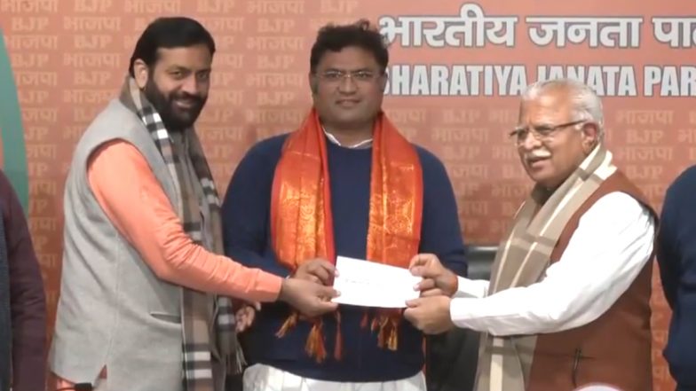 Ashok Tanwar Resigns from AAP, Joins BJP in Presence of Haryana CM Manohar Lal Khattar (Watch Video)