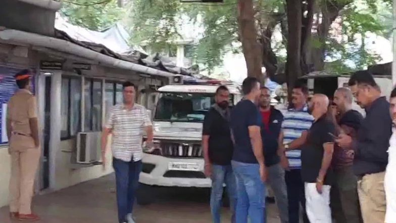 Maharashtra: Mumbai ATS Arrest Six Persons With Huge Cache of Arms and Ammunition in Borivali