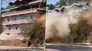 Himachal Pradesh Building Collapse Video: Four-Storied Building Collapses in Dhami, Traffic Movement Hit