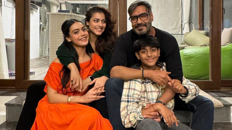 Kajol Rings In 2024 by Sharing Joyful Family Picture With Ajay Devgn and Kids, Nysa and Yug (View Pic)