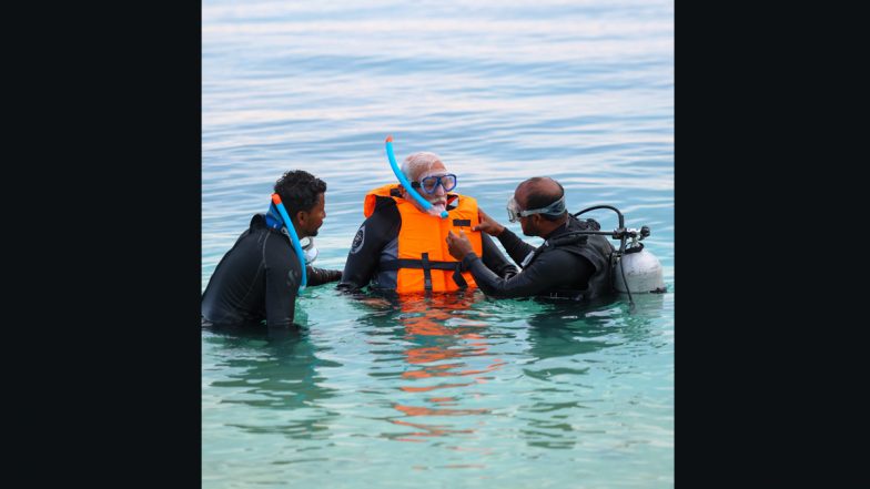 PM Narendra Modi Goes Snorkelling in Lakshadweep, Recalls ‘Enriching Journey of Learning and Growing’ (See Pics)
