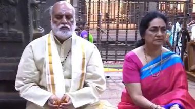 K Raghavendra Rao Visits Sri Kalahastiswara Swamy Temple in Tirupati, Telugu Director Performs Special Pooja With His Family (View Pic)