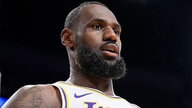 NBA 2023-24: LeBron James Becomes Only Third Lakers' Player to Score 30 Points With 20 Rebounds and 10 Assists in Single Game, Achieves Feat in Los Angeles Lakers vs Golden State Warriors Match