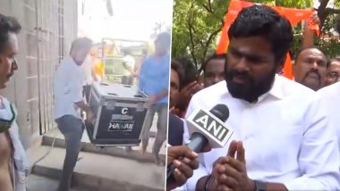 Tamil Nadu: LED Screens Being Set up Again in Kamakshi Amman Temple Following Supreme Court, Madras High Court Orders on Prohibiting Live Telecast of Ram Mandir Inauguration (Watch Videos)