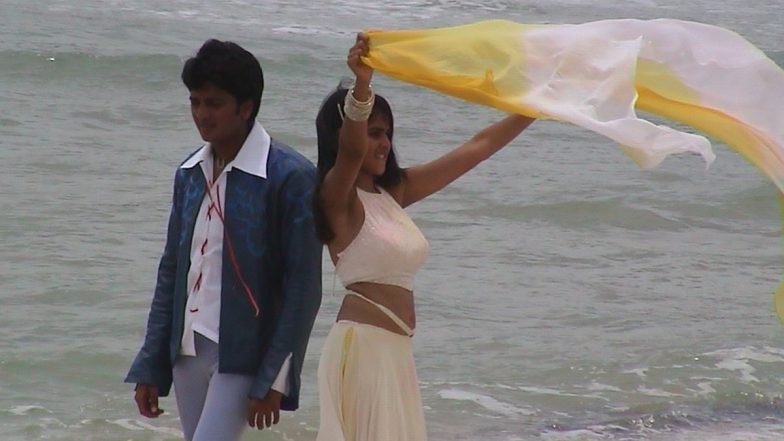Tujhe Meri Kasam Clocks 21 Years: Riteish Deshmukh Shares Throwback Photos To Celebrate the Occasion (View Pics)