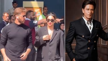 Fighter: Shah Rukh Khan Arrived in Style for Hrithik Roshan, Deepika Padukone’s Film Screening (Watch Video)