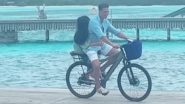 Akshay Kumar Enjoys Maldives Vacation With Wife Twinkle Khanna, Goes On Cycling With Daughter Nitara (View Pic)