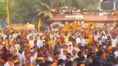 Maratha Reservation Row: Manoj Jarange's Supporters Celebrate in Mumbai after Maharashtra Government Concedes Demands (Watch Video)